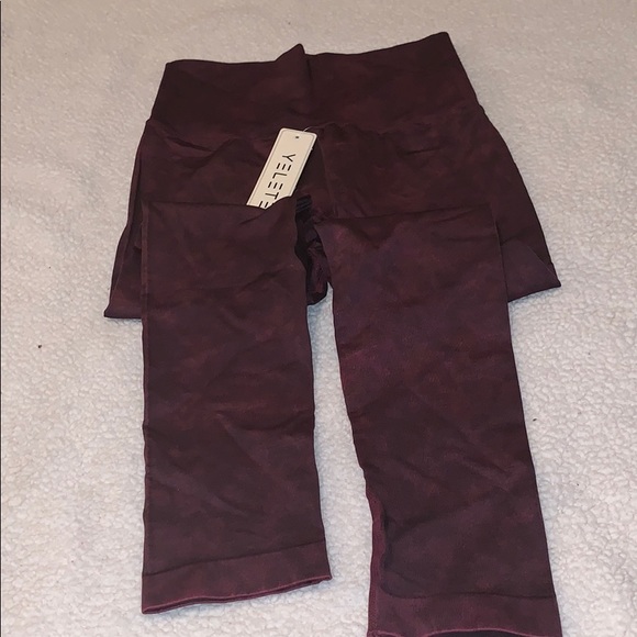 Women’s Activewear set - Picture 3 of 3